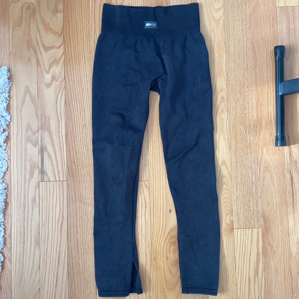 Bo+tee split hem leggings